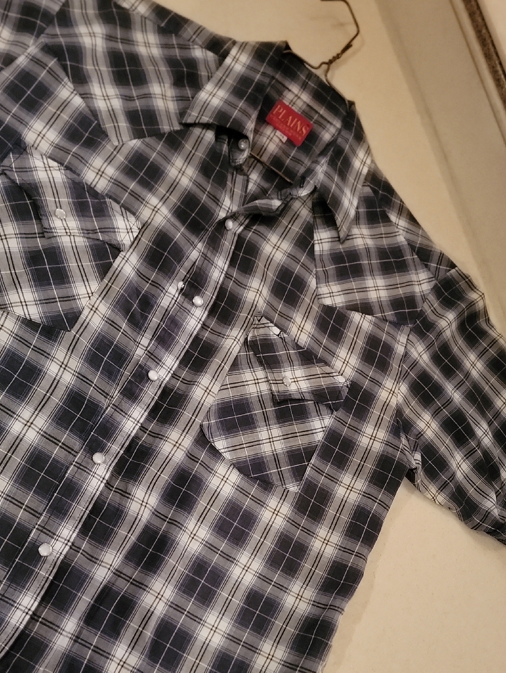 Plaine Men’s Navy and White Plaid Western Pearl Snap Shirt Medium